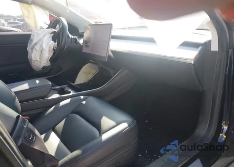 2019 Tesla Model 3 Long Range/Performance из США, поврежденный, VIN 5YJ3E1EB1KF385555